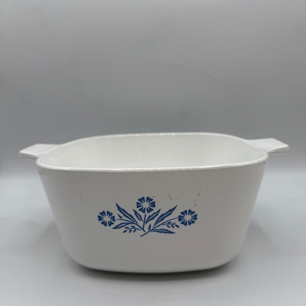 Vintage Blue Cornflower Corning Ware 1 3/4 casserole No lid